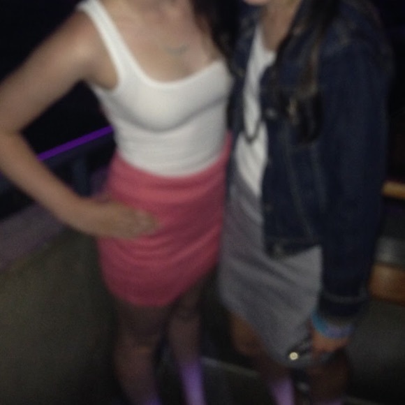 Pink skirt - Picture 2 of 2